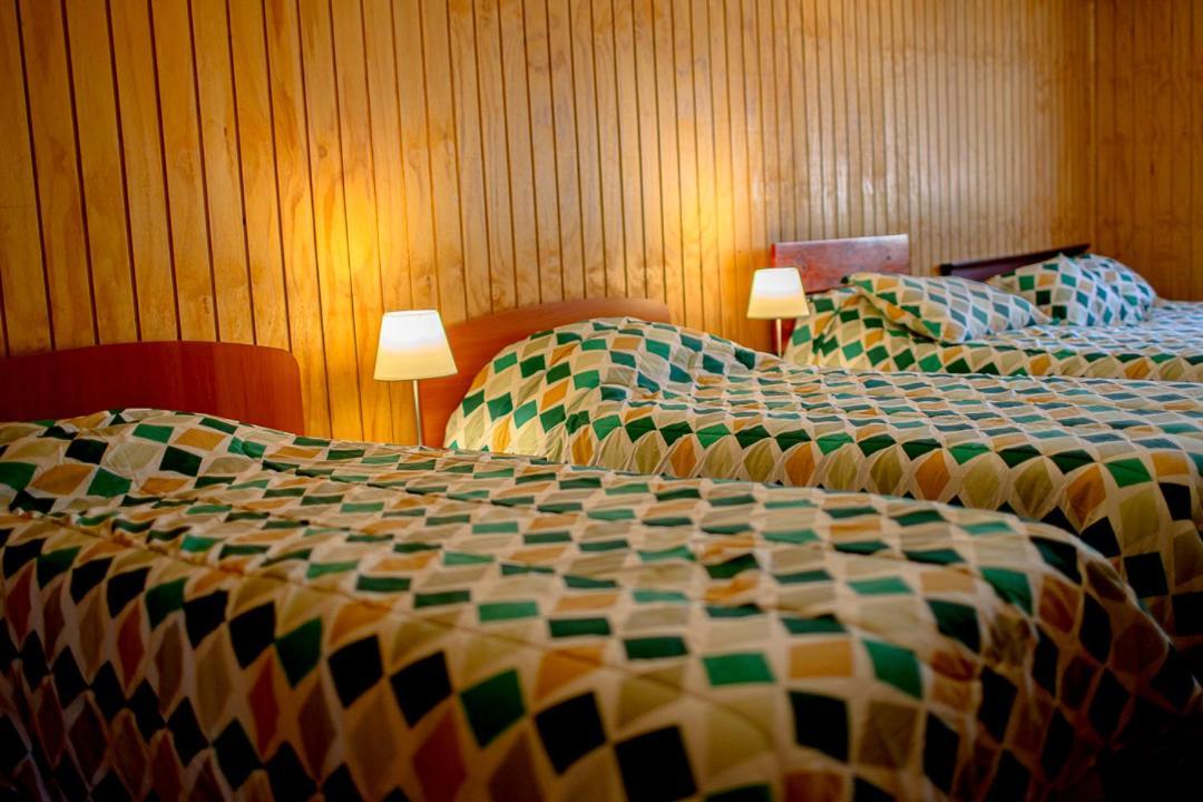 Roble Austral Hostal Coyhaique Exterior foto
